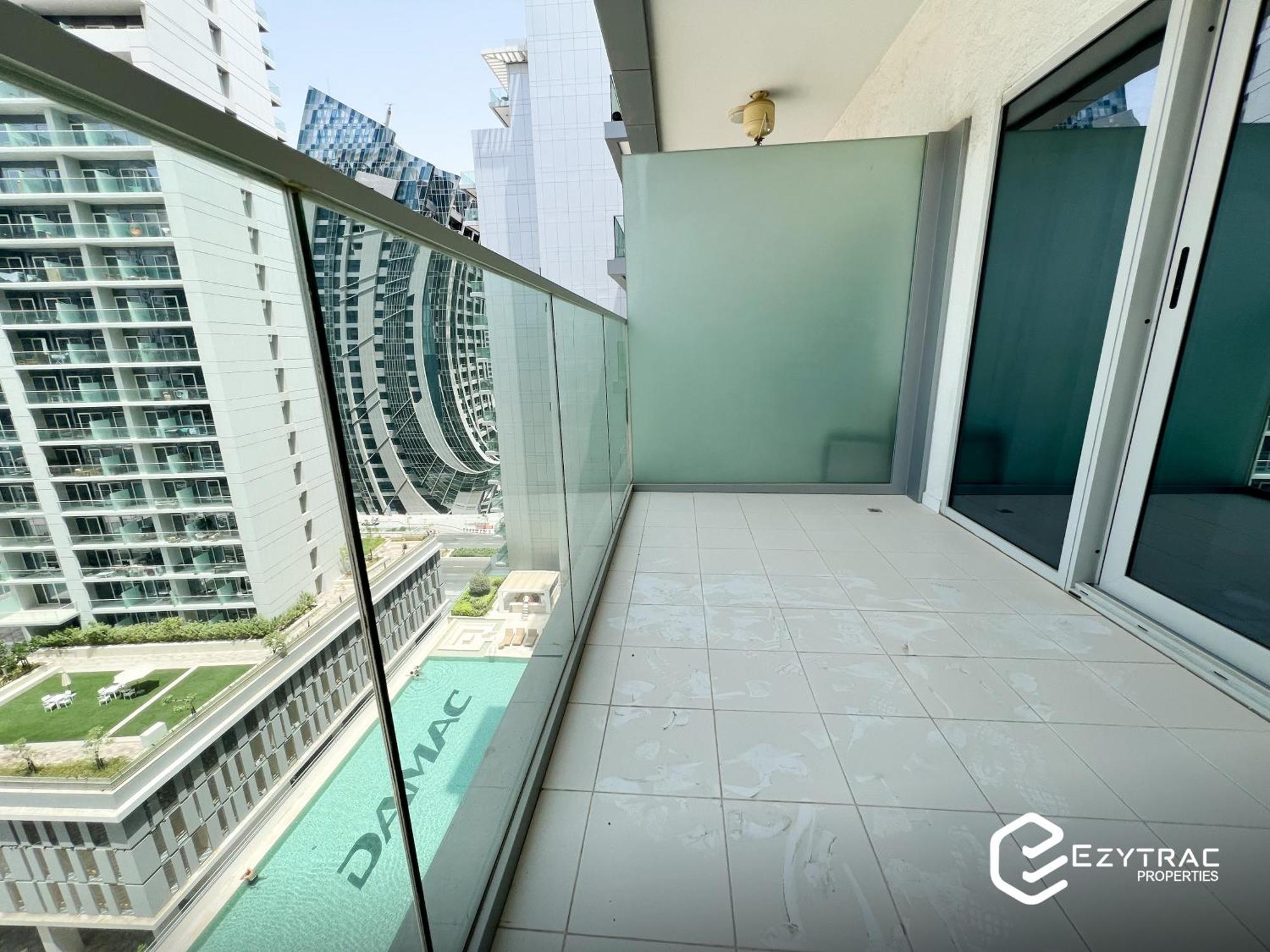 Studio In Damac Majestine Business Bay - Ezytrac Vacation Homes دبي المظهر الخارجي الصورة