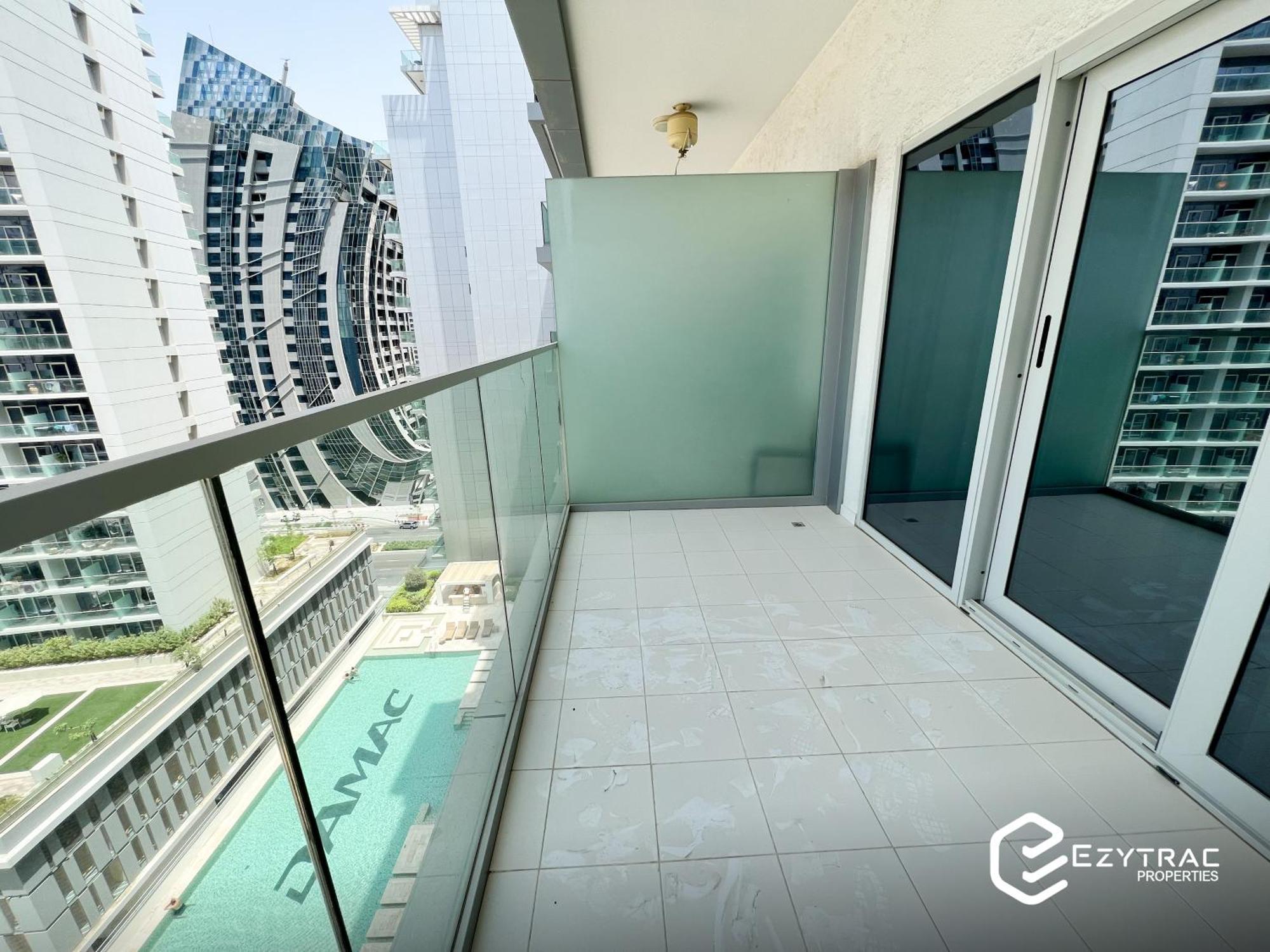Studio In Damac Majestine Business Bay - Ezytrac Vacation Homes دبي المظهر الخارجي الصورة