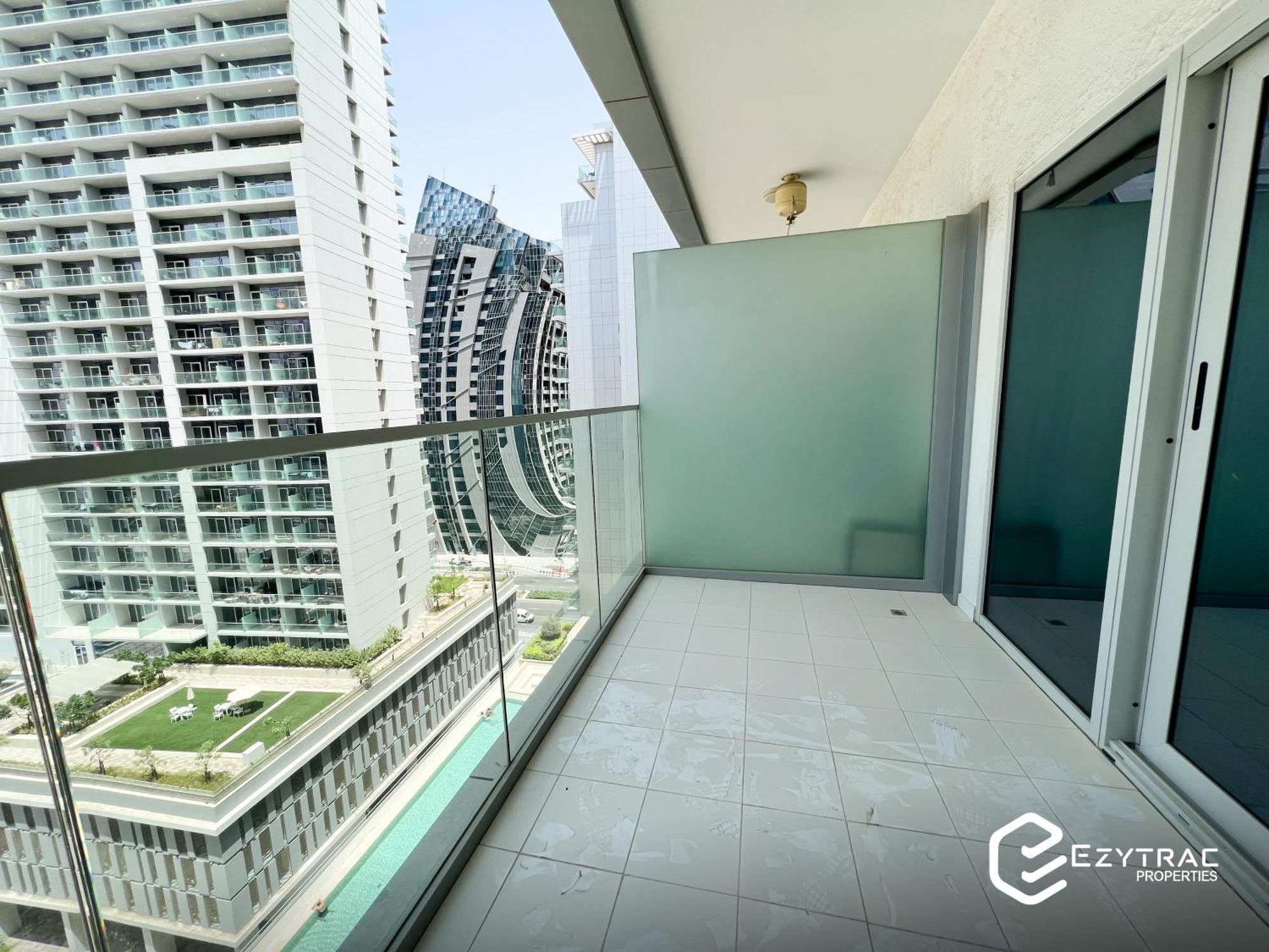 Studio In Damac Majestine Business Bay - Ezytrac Vacation Homes دبي المظهر الخارجي الصورة